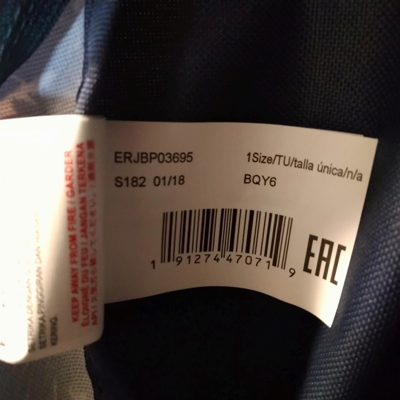 *SOLD* Roxy floral design backpack - Picture 6 of 8